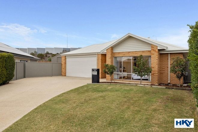 Picture of 122 Bernborough Avenue, CAVERSHAM WA 6055