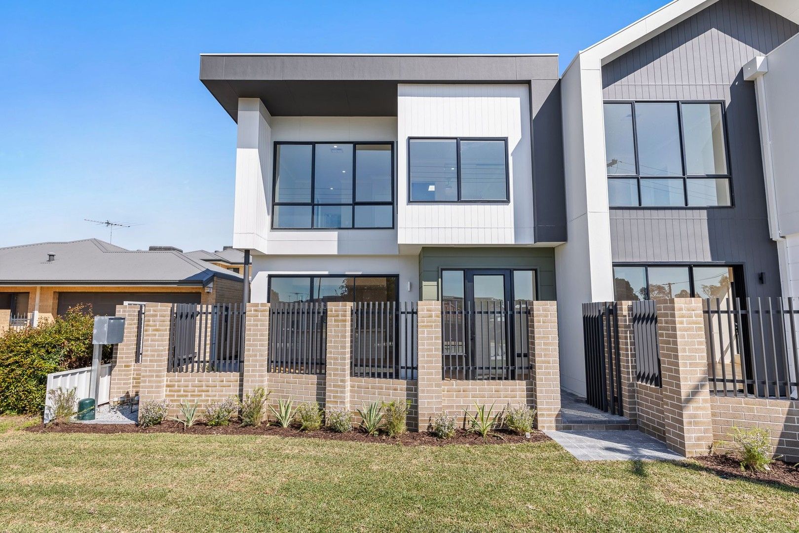 4 bedrooms Townhouse in 2/16 LA GRANGE STREET INNALOO WA, 6018