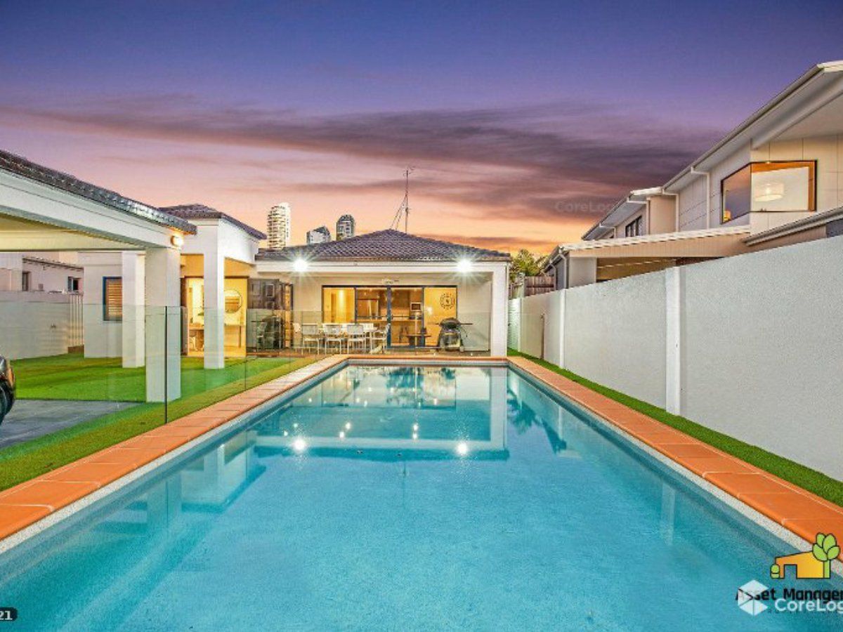 4 bedrooms House in 24 Verona Avenue SURFERS PARADISE QLD, 4217