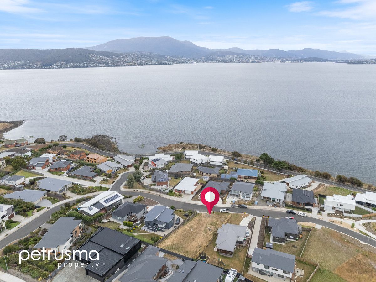 17 Trevassa Crescent, Tranmere TAS 7018, Image 0