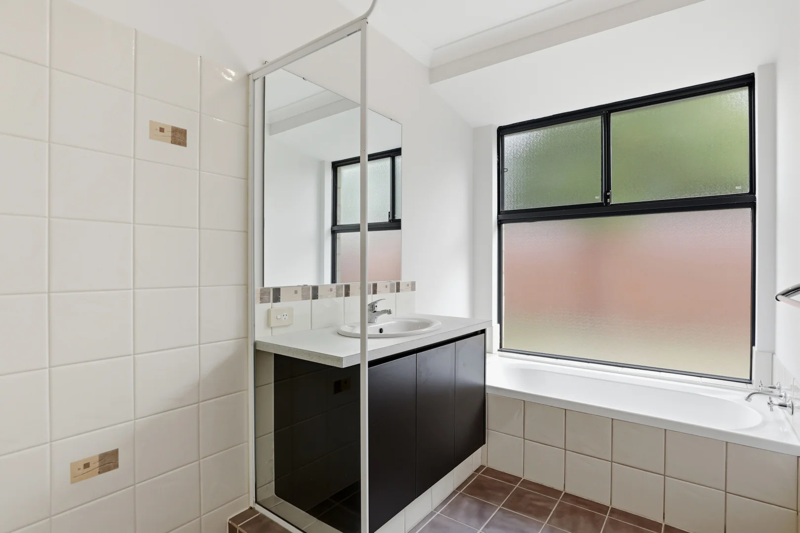 Additional image 17 of 2 Grandmere Parade, Meadow Springs WA 6210