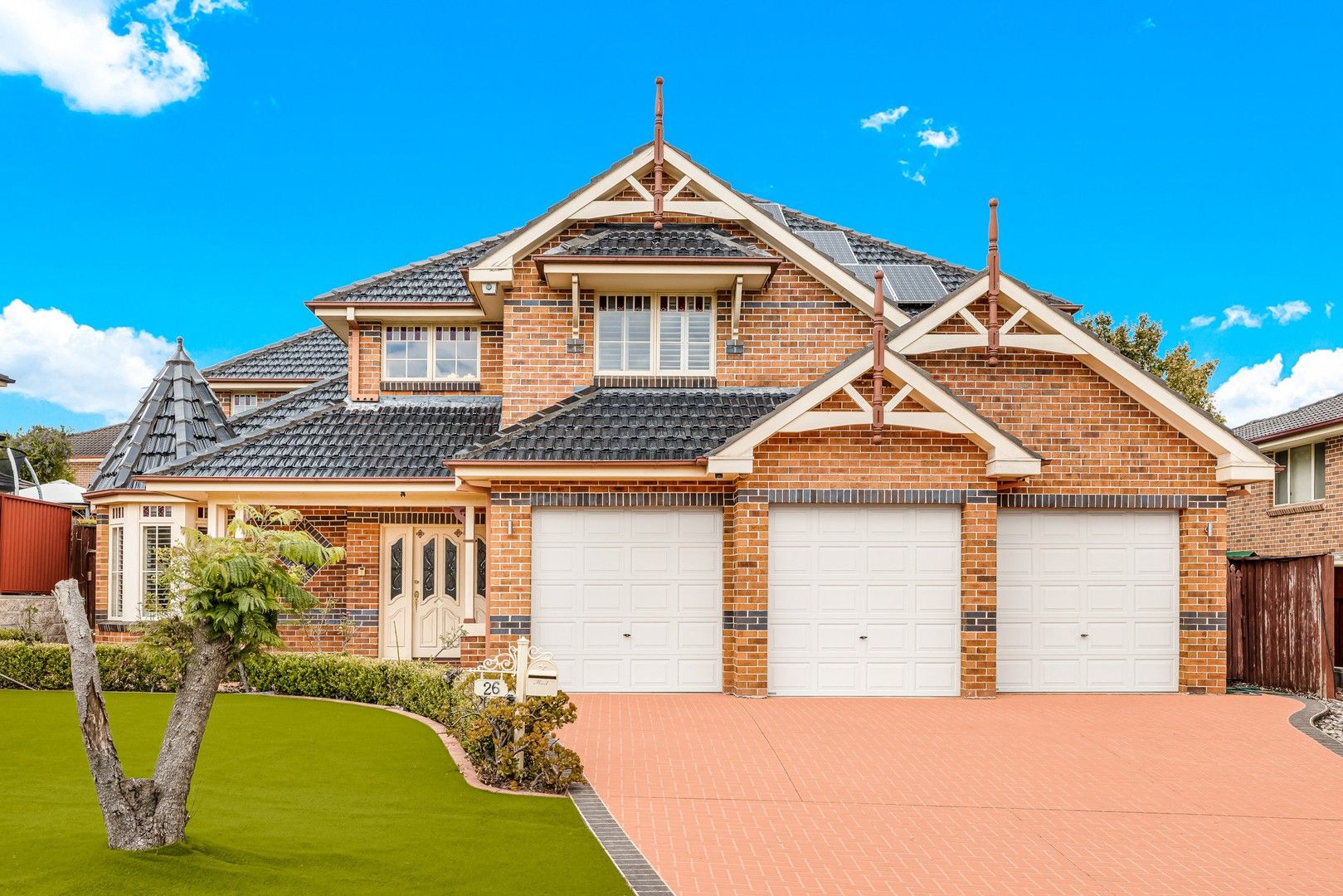 6 bedrooms House in 26 Celeste Avenue CASTLE HILL NSW, 2154