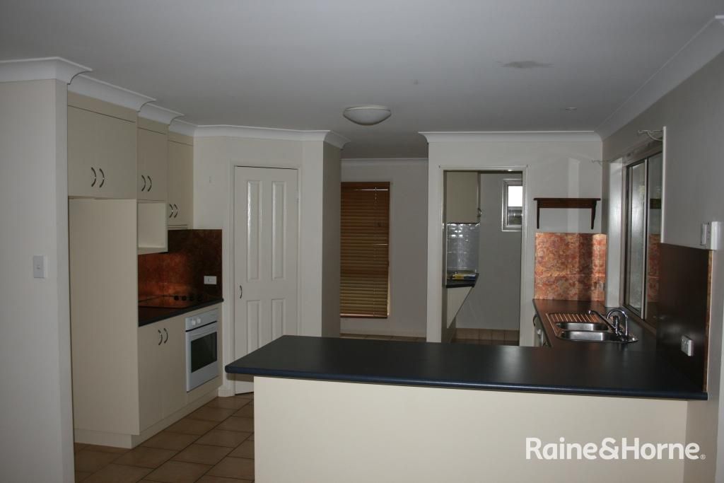 4 bedrooms House in 11 Dell Court KINGAROY QLD, 4610