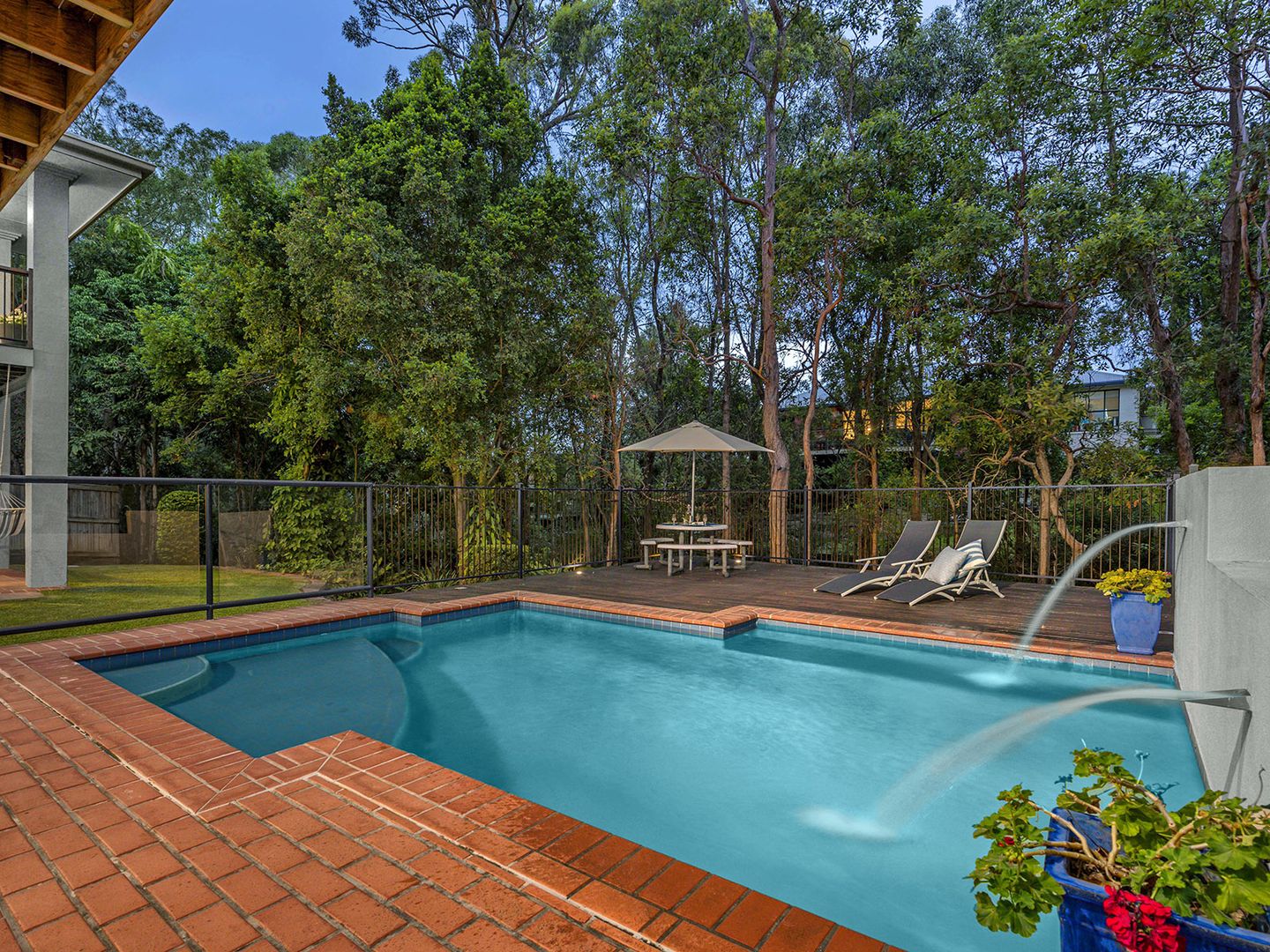 23 Ironbark Place, Bridgeman Downs QLD 4035, Image 2