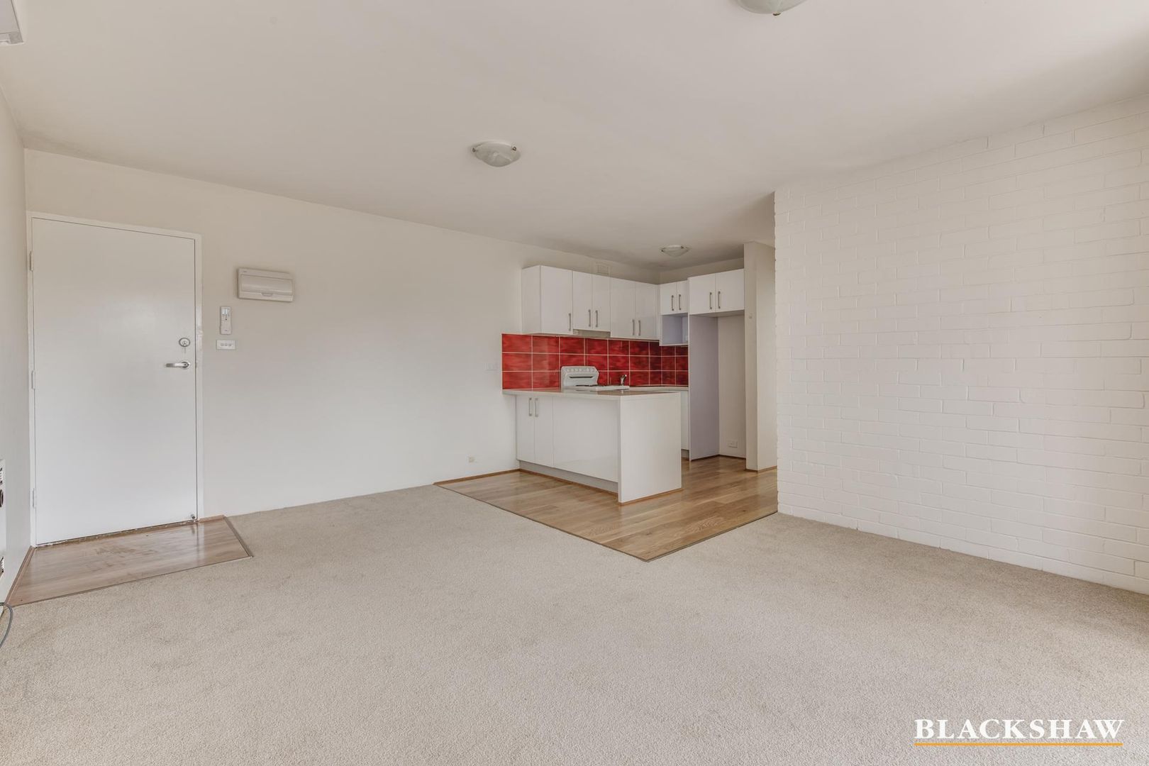 1/92 Hodgson Crescent, Pearce ACT 2607, Image 2