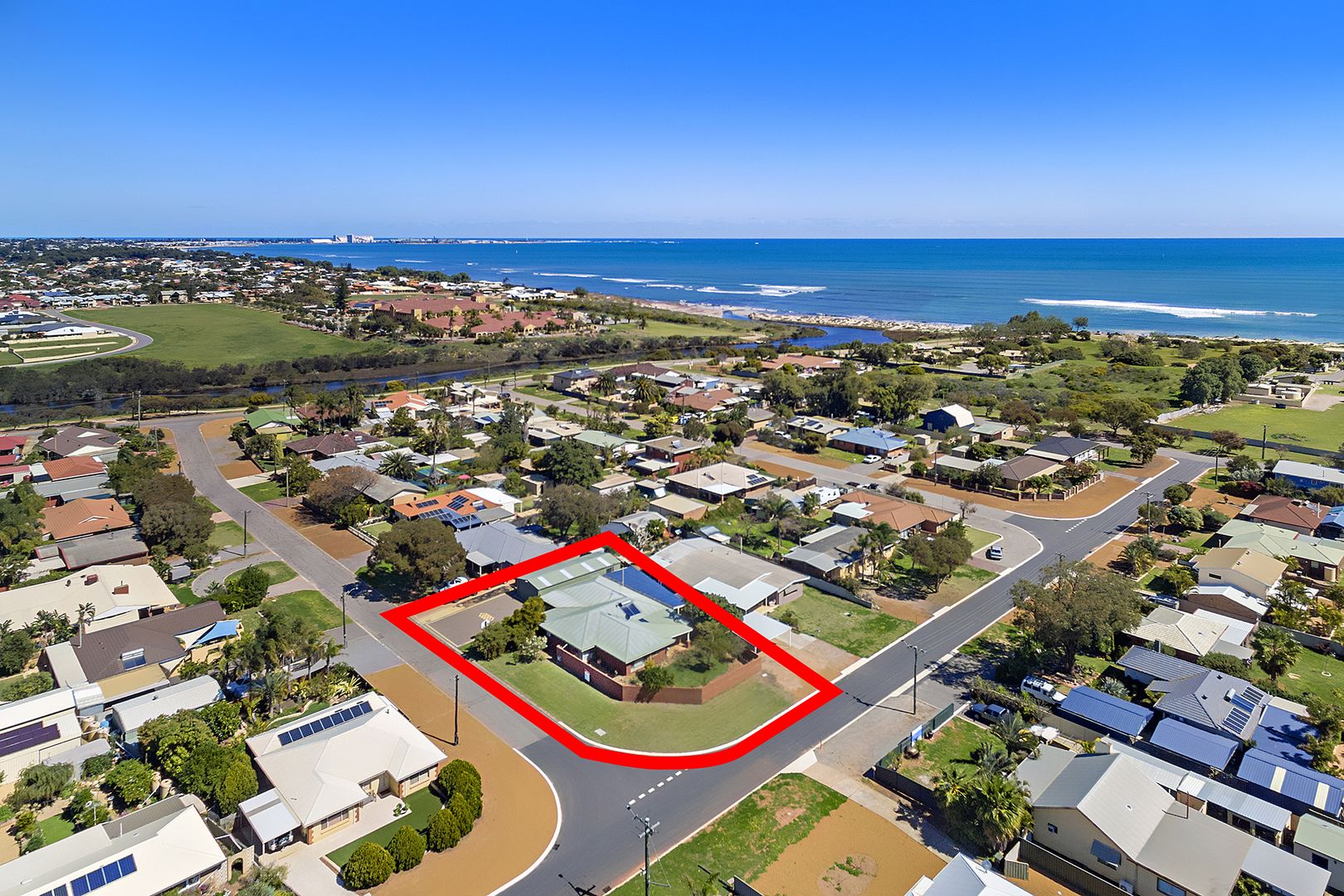 13 Koolama Road, Sunset Beach WA 6530, Image 2