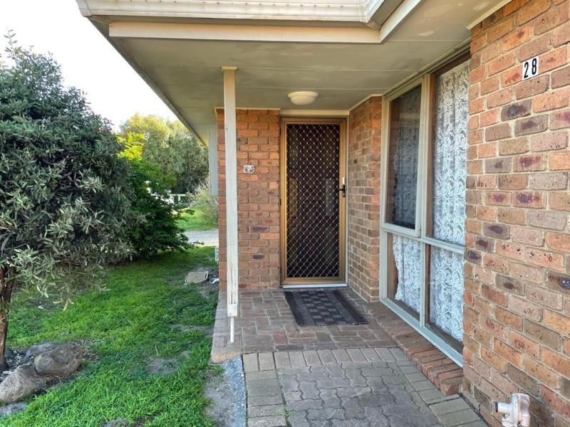 2 bedrooms Apartment / Unit / Flat in 28/112A Mickleham Road TULLAMARINE VIC, 3043