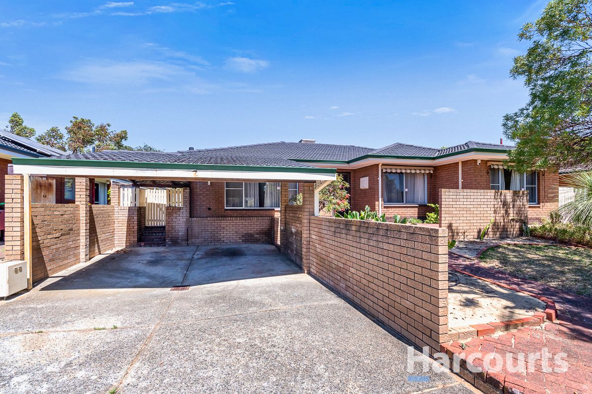 4 bedrooms House in 5 Manton Court HAMERSLEY WA, 6022