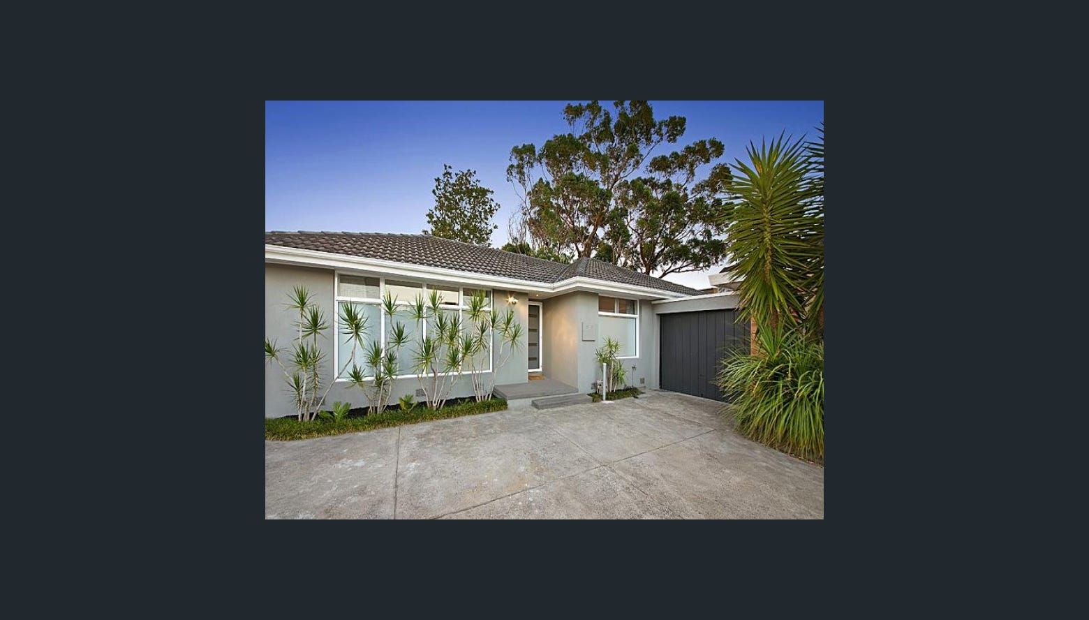 3 bedrooms Villa in 7/9 Arkaringa Crescent BLACK ROCK VIC, 3193