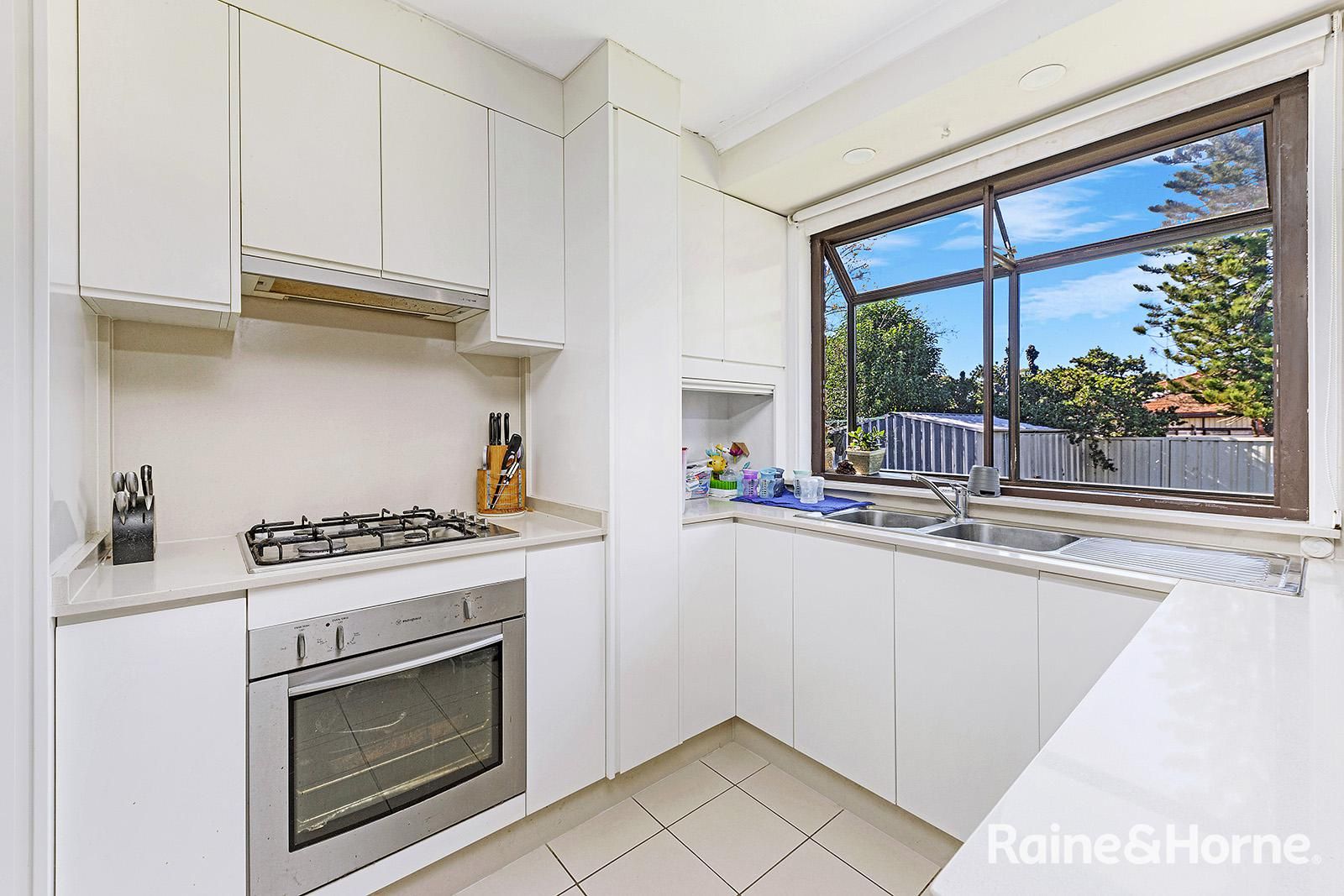 4 Rayner Place, Bonnyrigg NSW 2177, Image 2