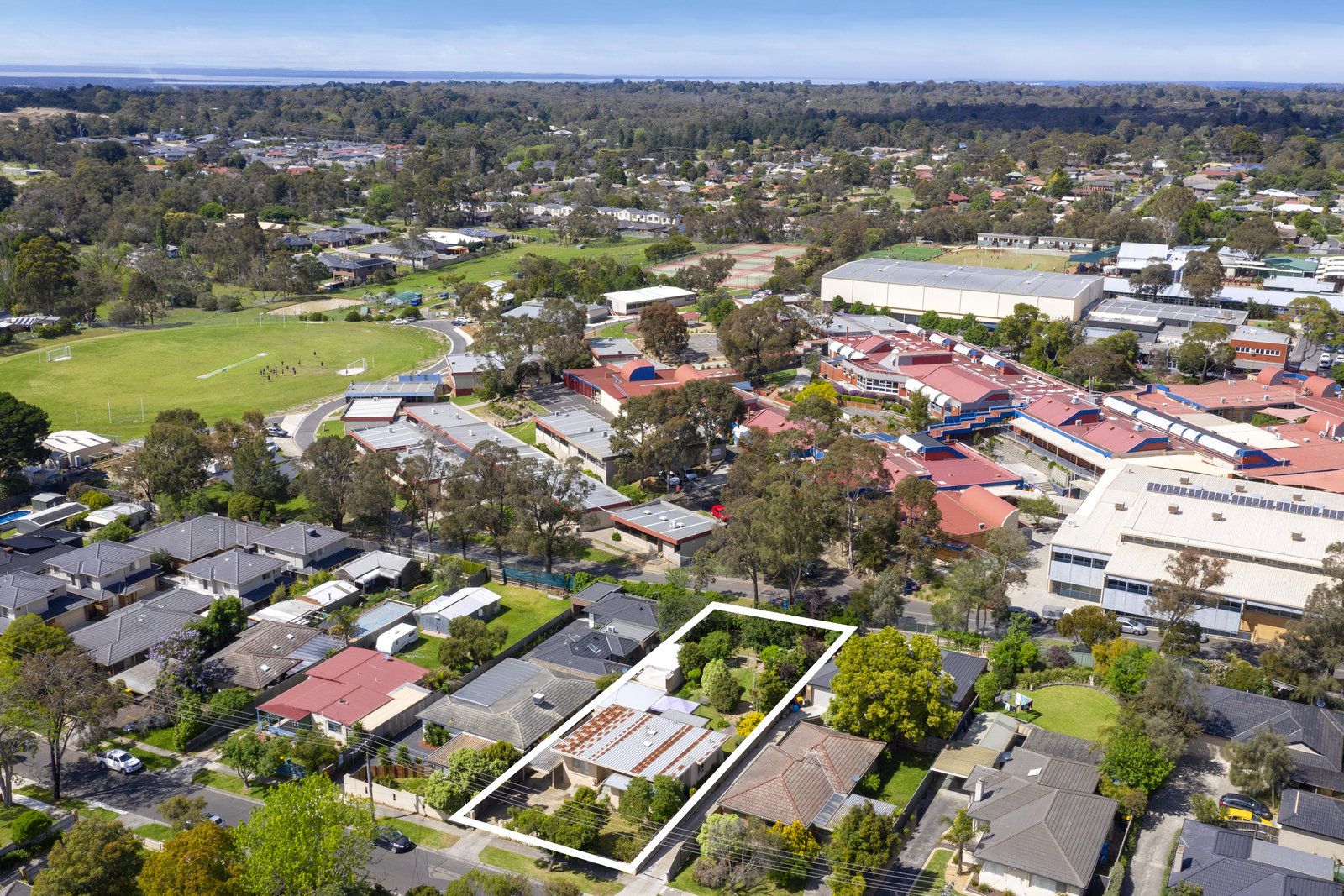 8 Athol Court, Langwarrin VIC 3910, Image 2