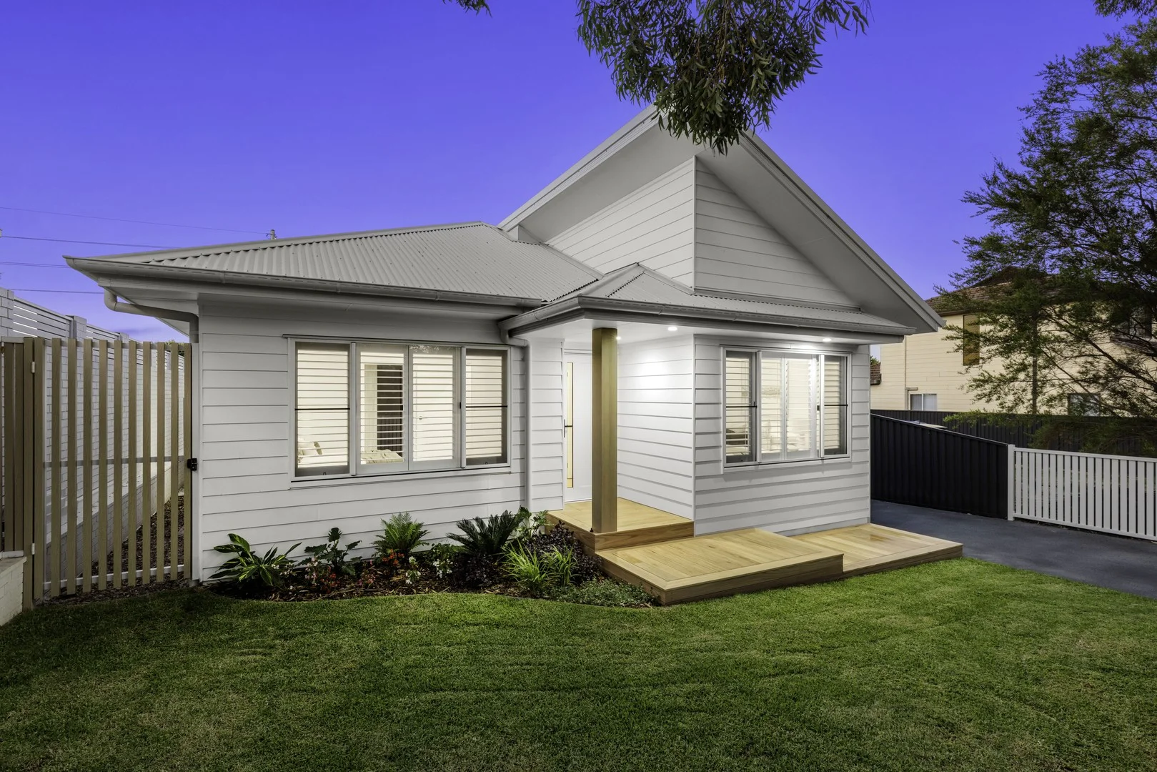 31 Tea Gardens Avenue, Kirrawee NSW 2232