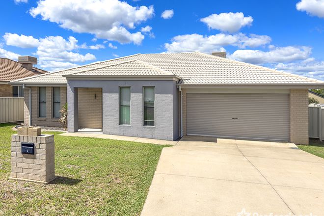 Picture of 7 Rosehill Place, TAMWORTH NSW 2340