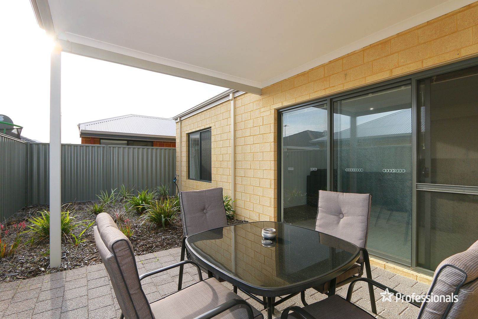 2/2 Whitmore Loop, Harrisdale WA 6112, Image 2