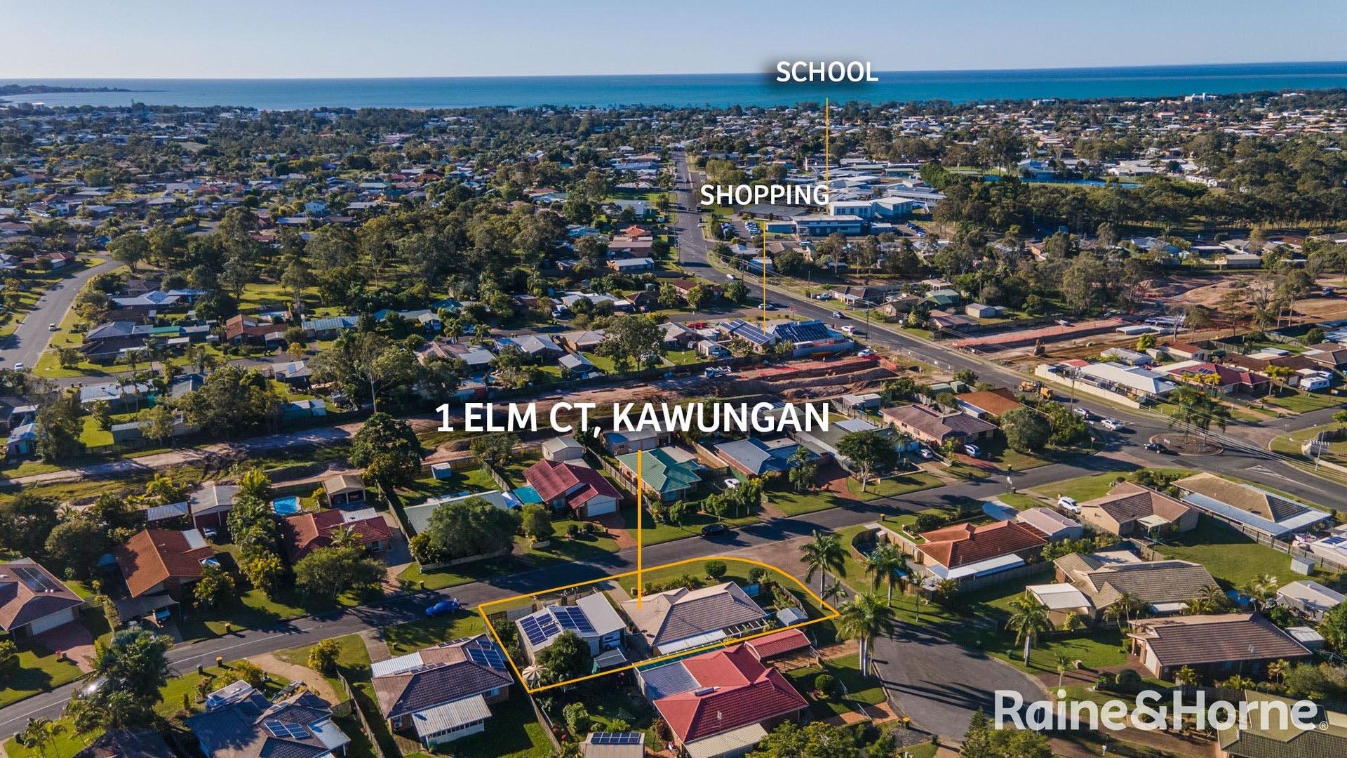 3 bedrooms House in 1 Elm Court KAWUNGAN QLD, 4655