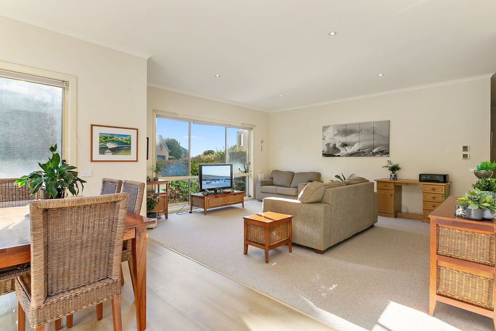 3/3-4 Nizam Quay, Apollo Bay VIC 3233, Image 2