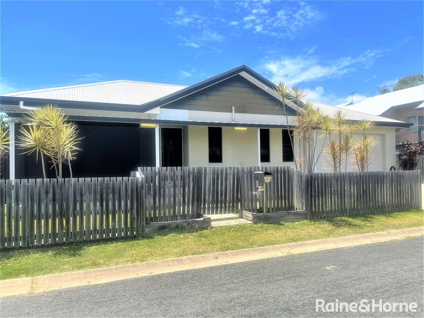2 bedrooms Villa in 3/20 Forth Street SOUTH MACKAY QLD, 4740