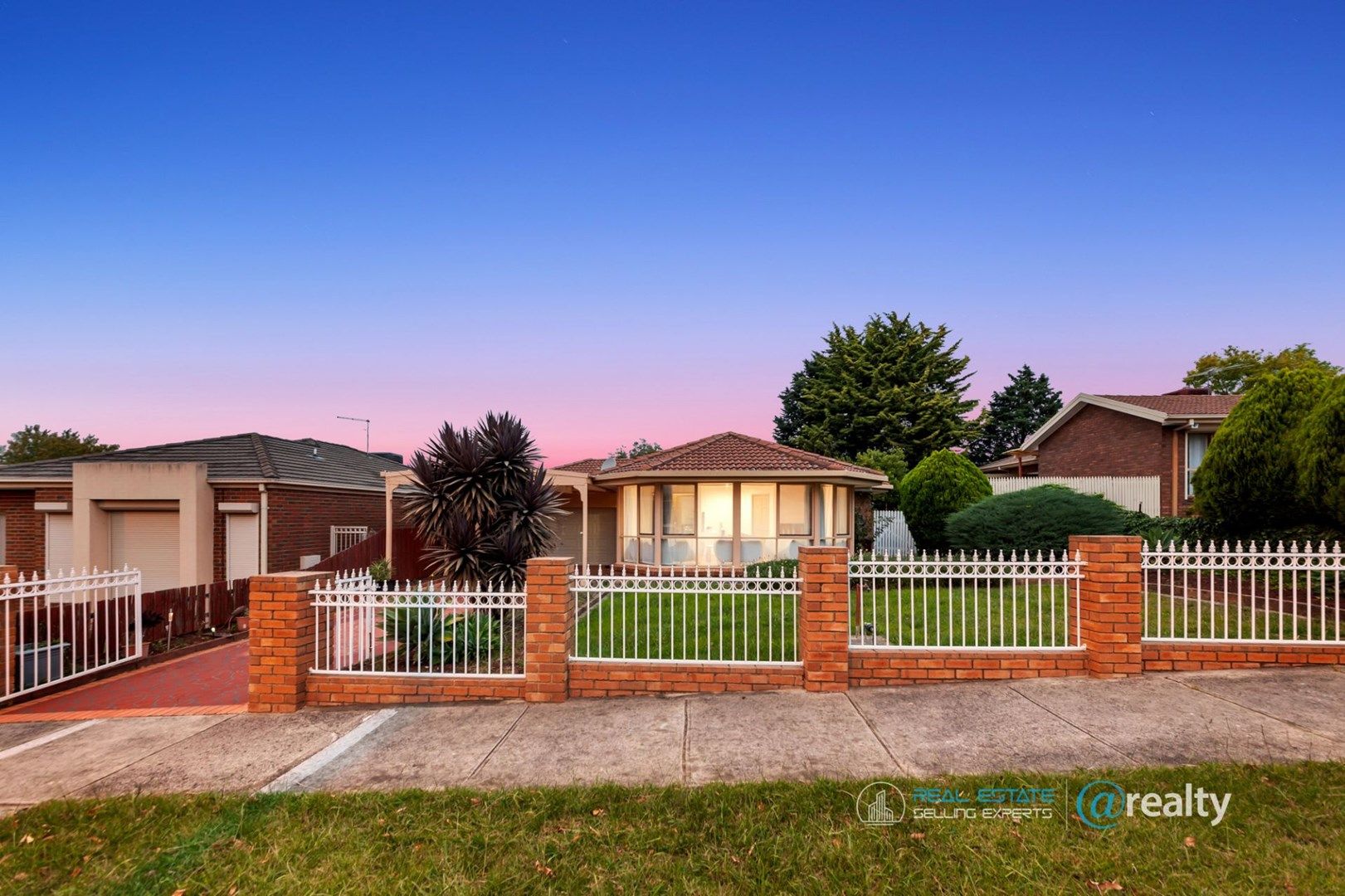 358 James Cook Drive, Endeavour Hills Property History & Address