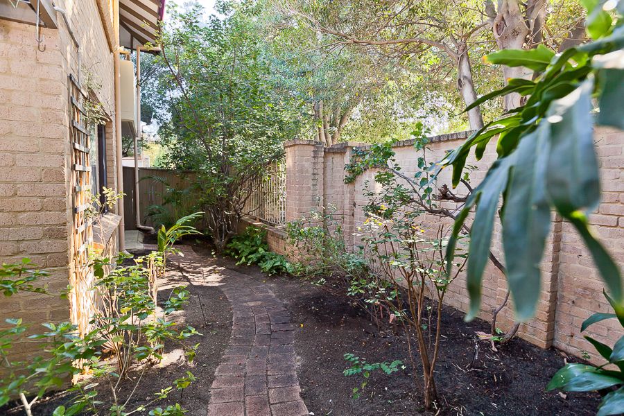 18/645 Hay Street, Jolimont WA 6014, Image 2