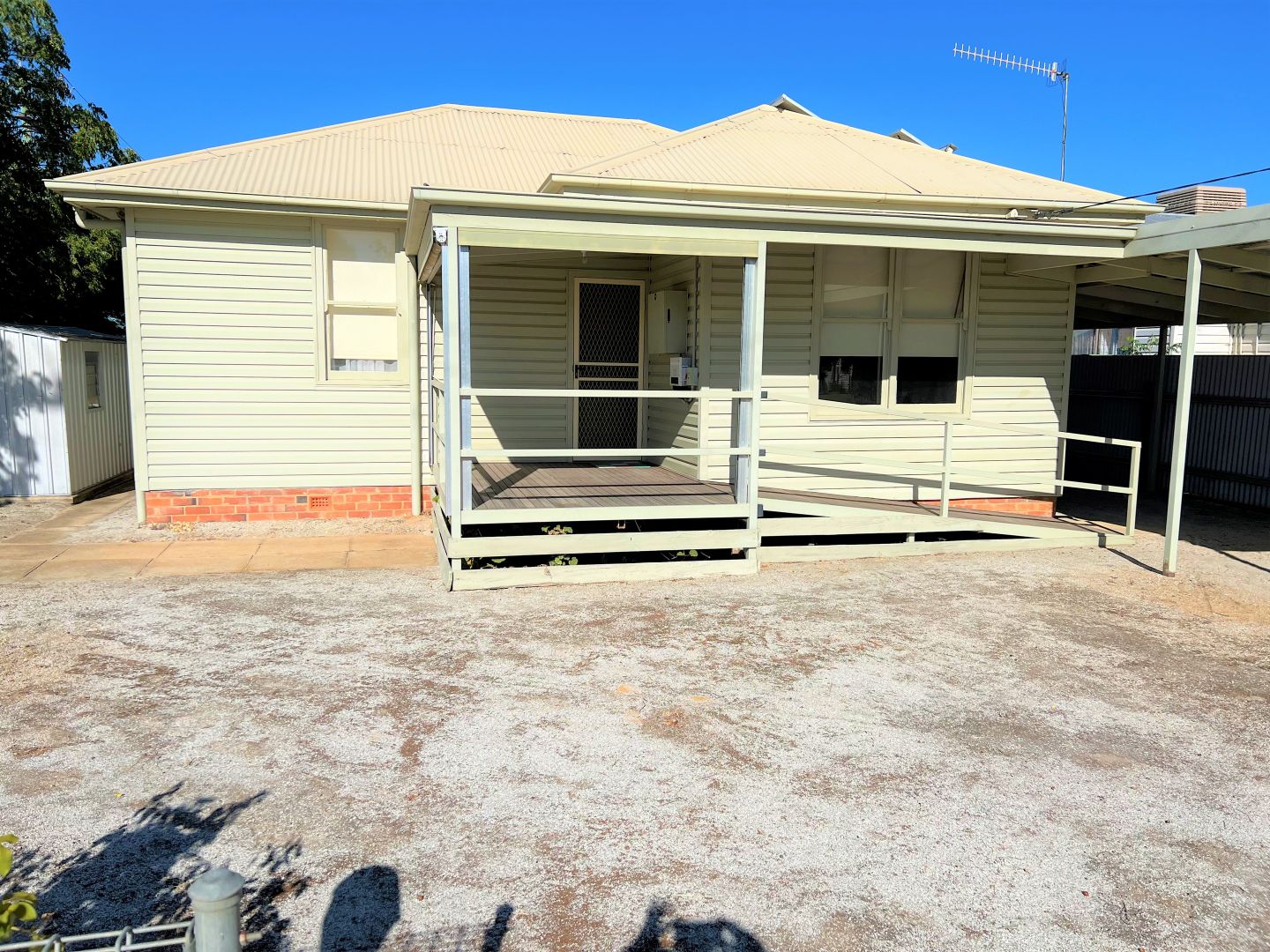 286 Sloane Street, Deniliquin NSW 2710