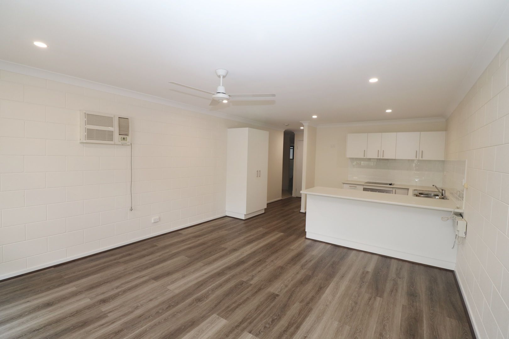 3/4-6 Windsor Street, Hermit Park QLD 4812, Image 2