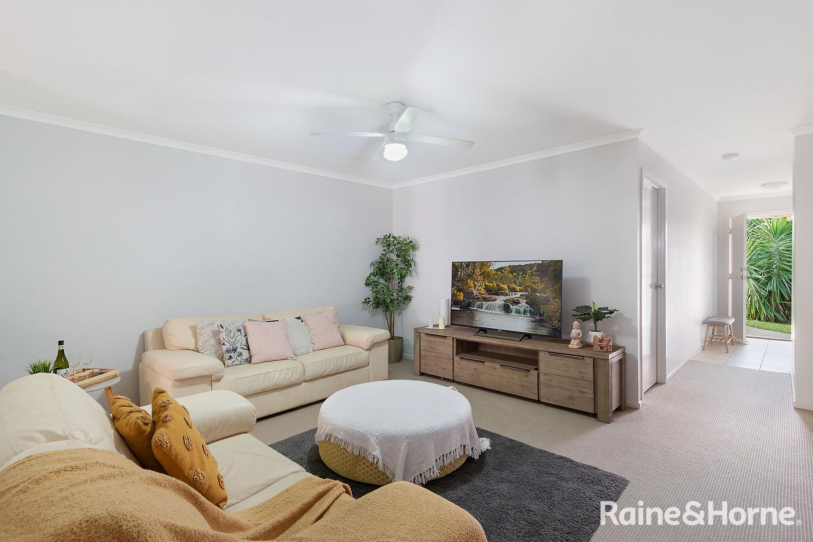 11 & 11a Candlebark Close, West Nowra NSW 2541, Image 2