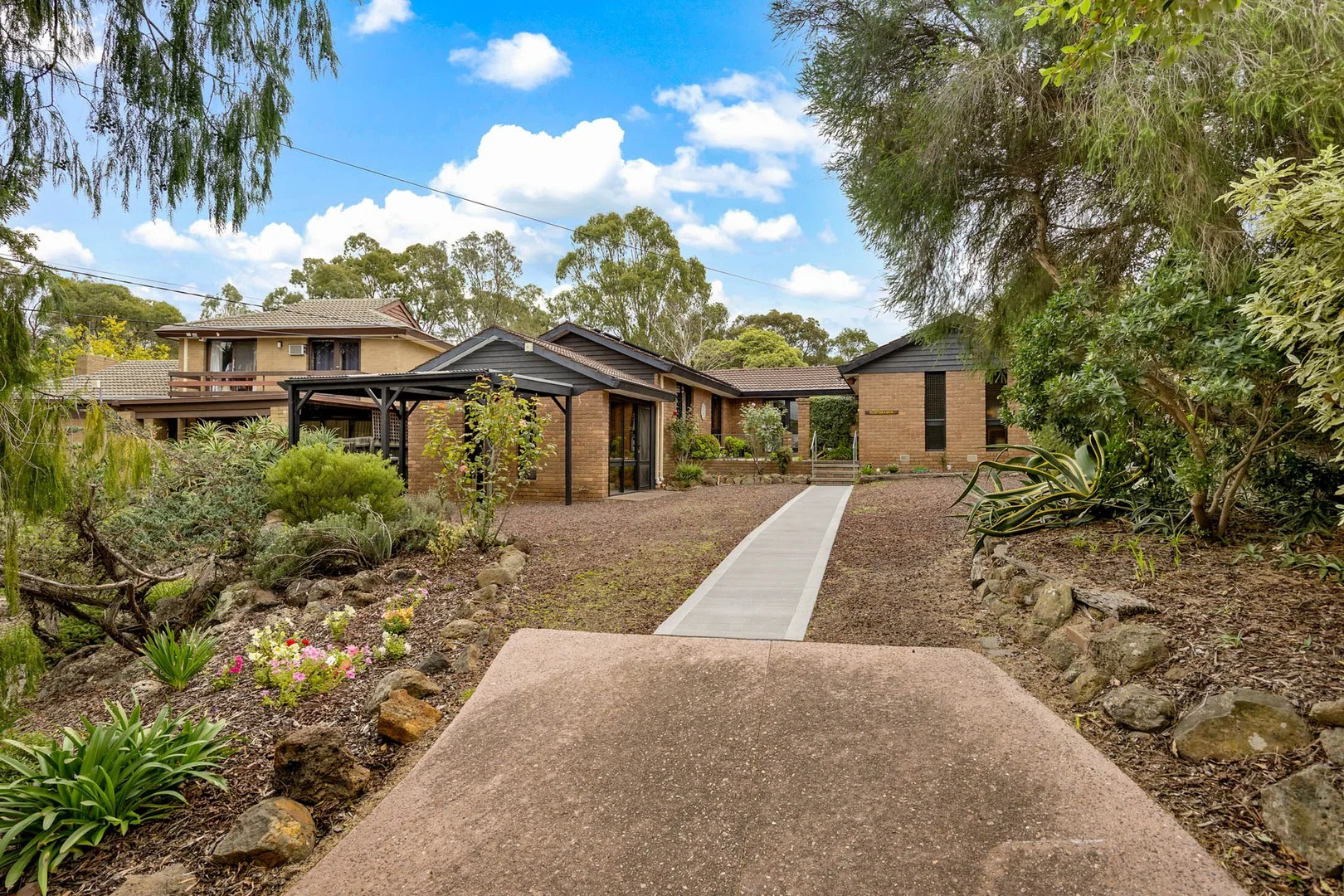 Primary image of 6 Waller Court, Sunbury VIC 3429