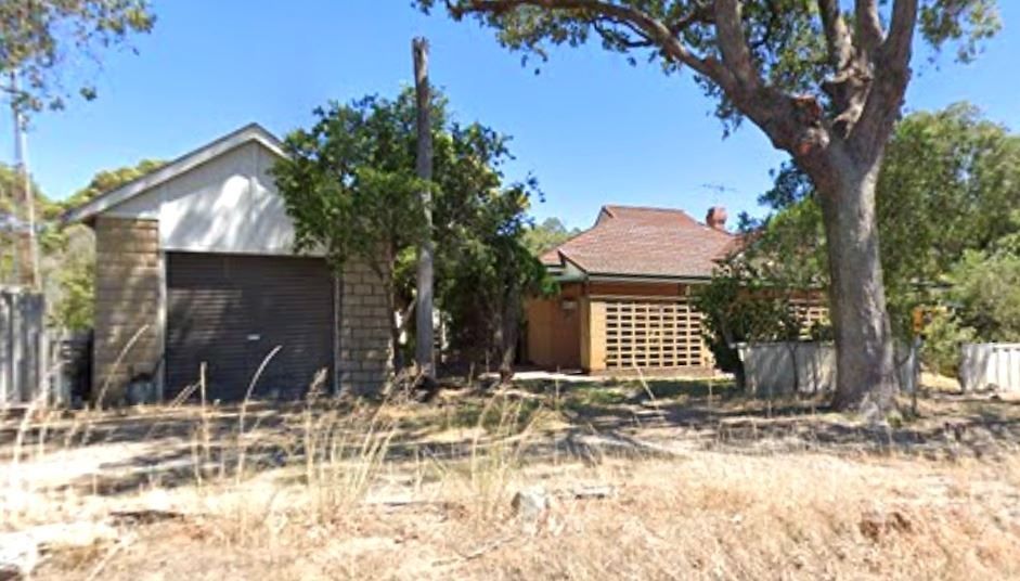 2 bedrooms House in 28 Station Street GOSNELLS WA, 6110