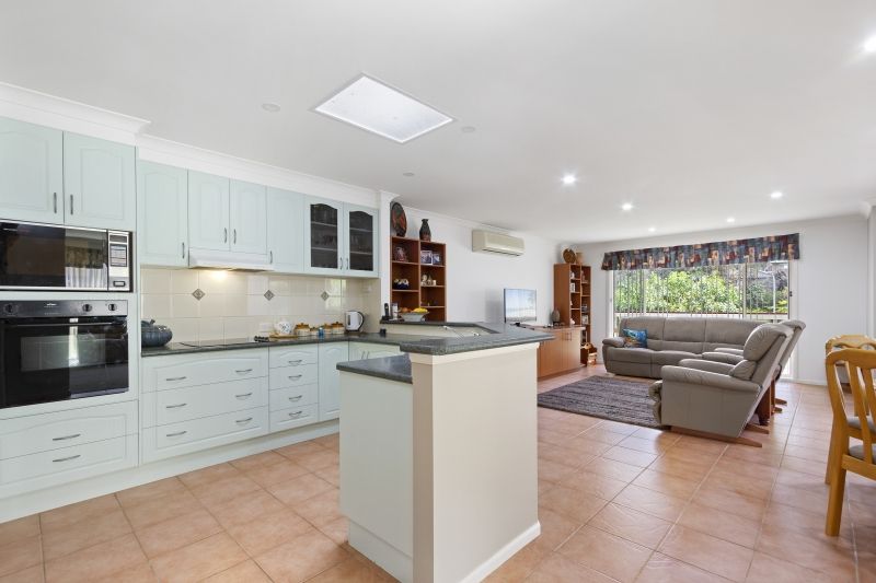 15 Angophora Place, Catalina NSW 2536, Image 2