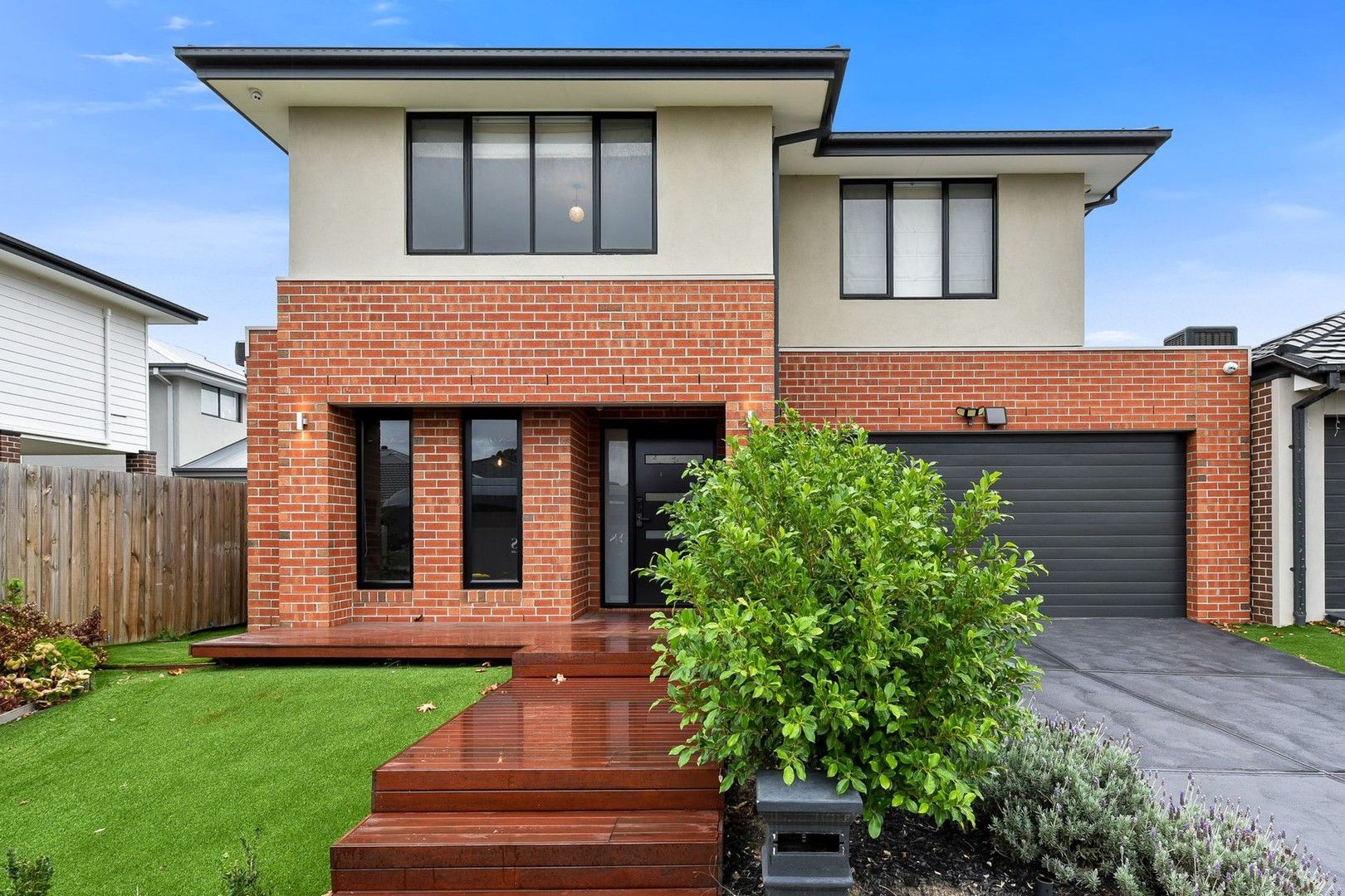 4 bedrooms House in 1 Corrigans Run KEYSBOROUGH VIC, 3173