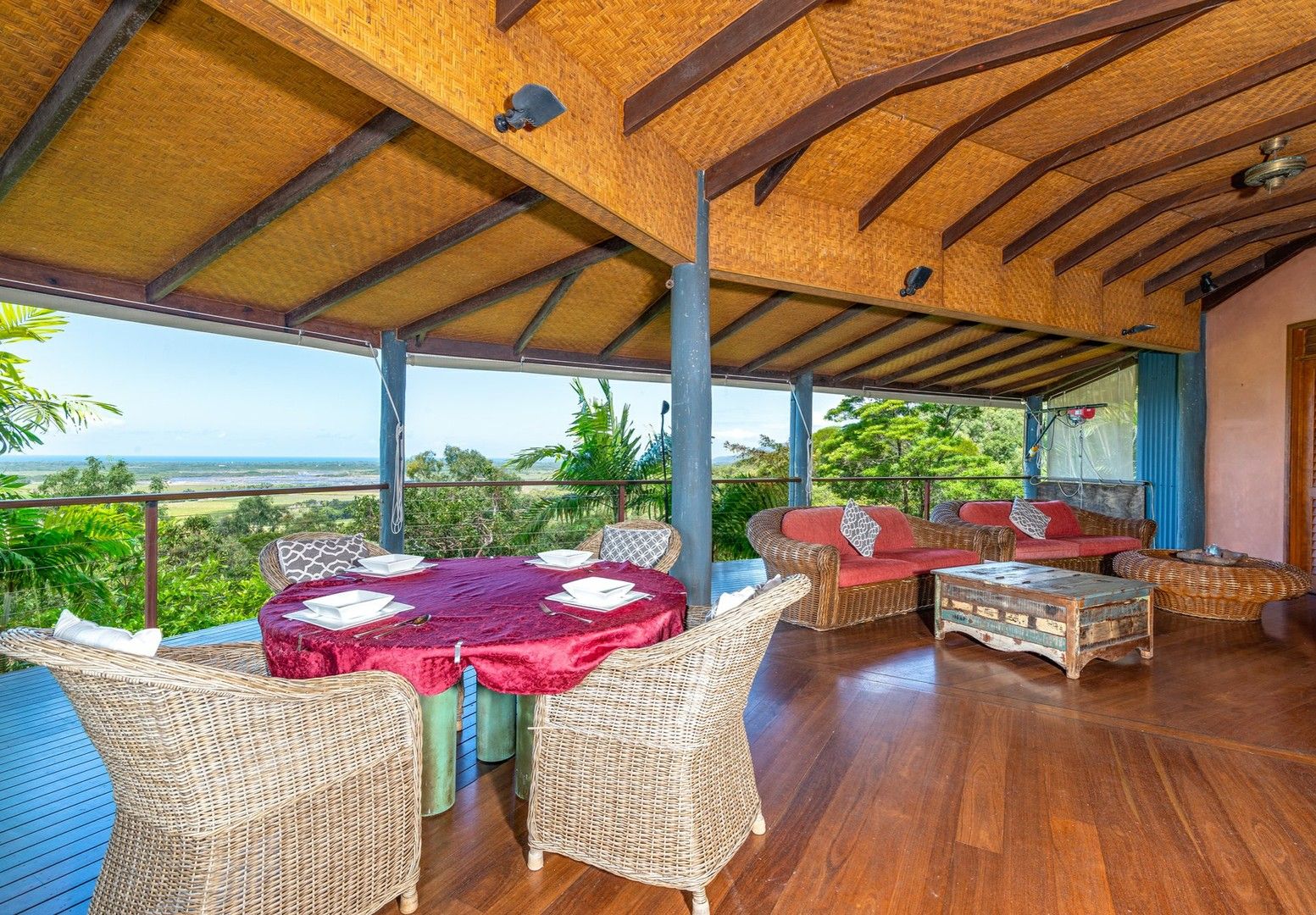 3 bedrooms House in 68 Ocean View Road KILLALOE QLD, 4877