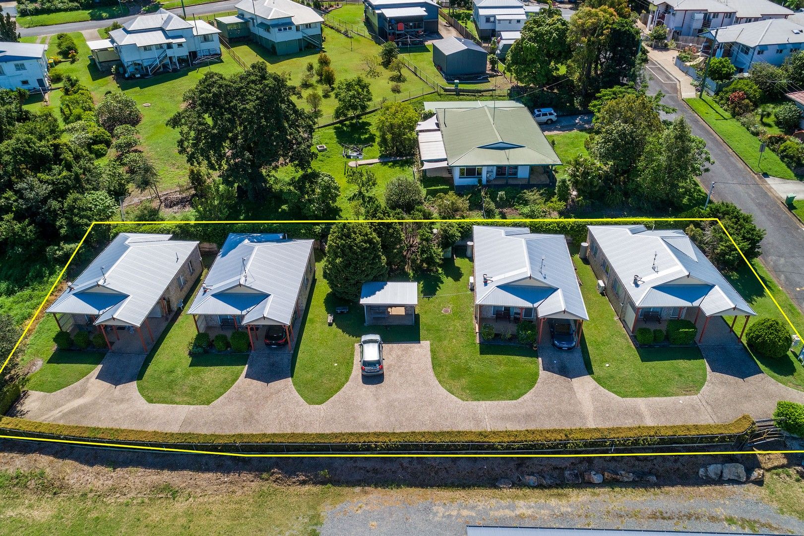 8 bedrooms Block of Units in 3 Hall Lane GYMPIE QLD, 4570