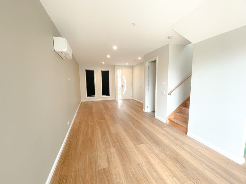 4 bedrooms Townhouse in 1A Willey Street SUNSHINE NORTH VIC, 3020