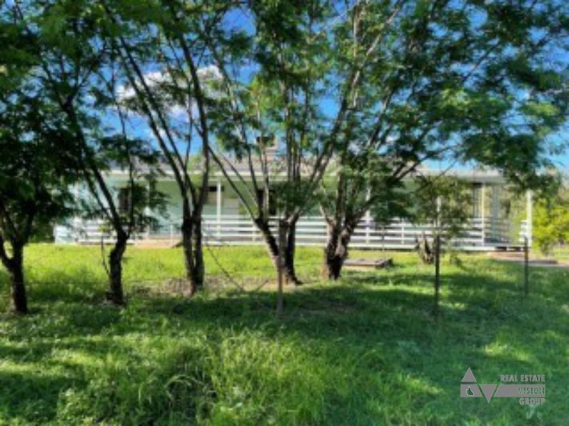 2 bedrooms House in 12 Steele St RUBYVALE QLD, 4702