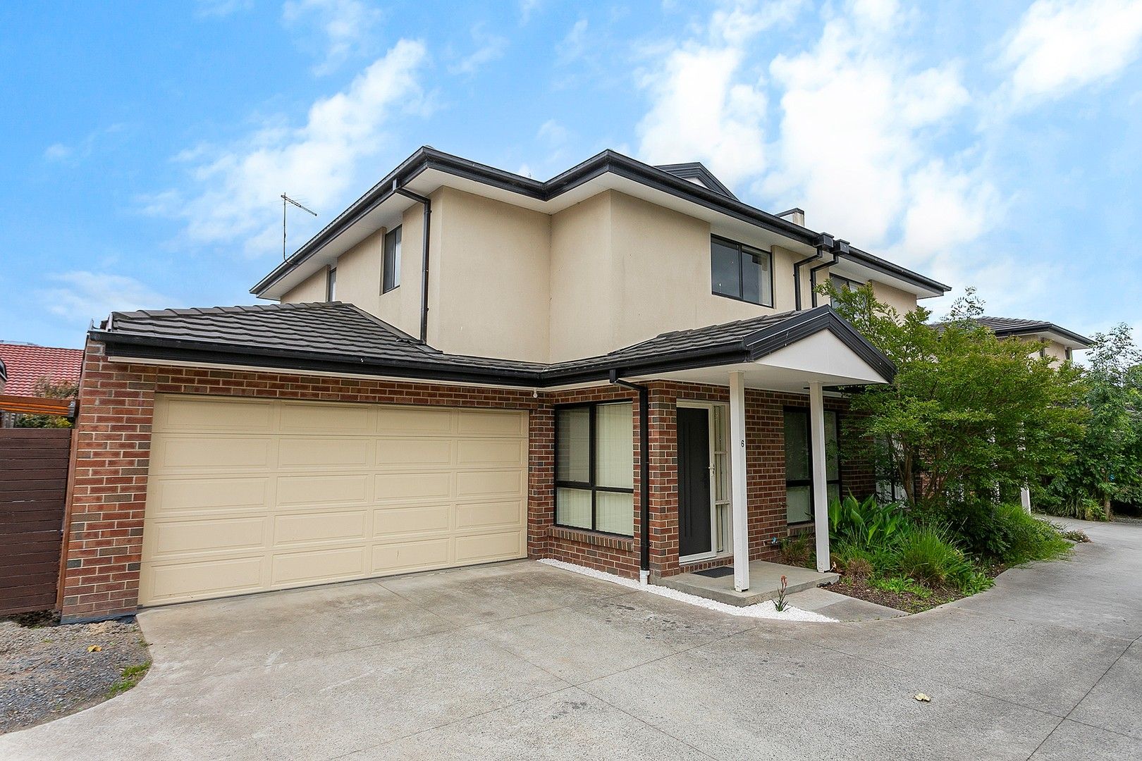 6/2-4 Edinburgh Drive, Beaconsfield VIC 3807, Image 0