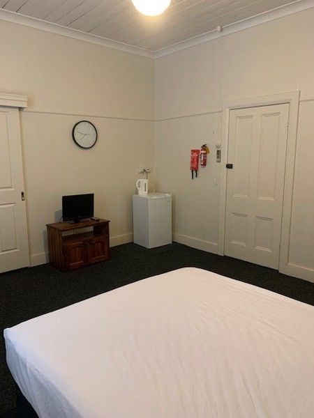 Room C/21à George Street, Singleton NSW 2330, Image 2