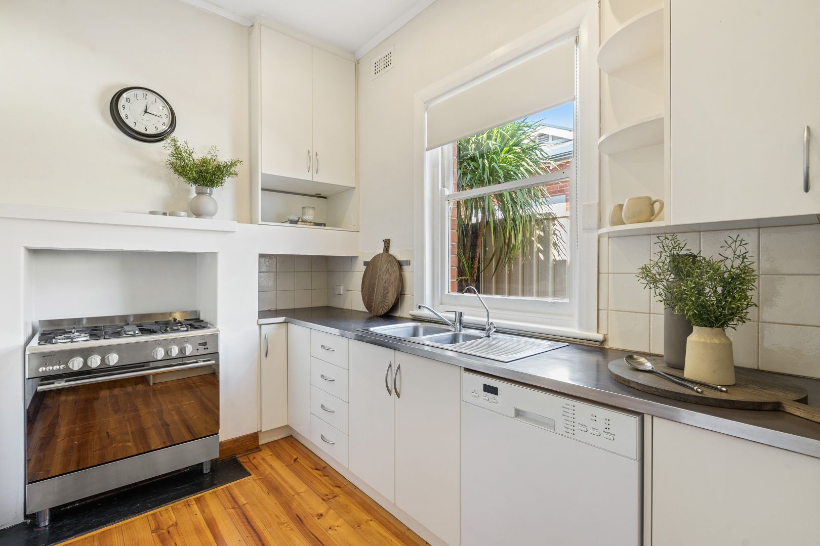 57 Murray Street, Albert Park SA 5014, Image 2