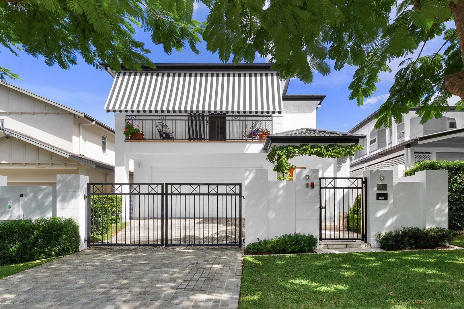 4 bedrooms House in 27 Bennison Street ASCOT QLD, 4007