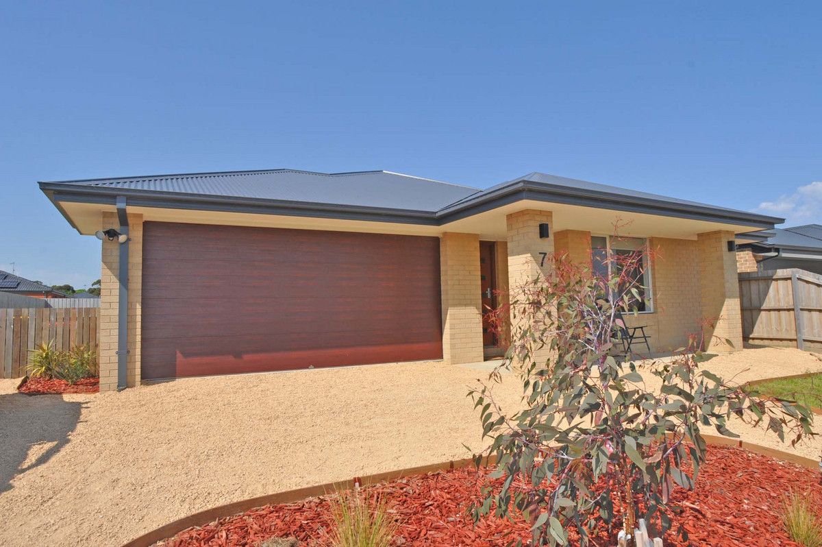 7 Furlong Crescent, Dalyston VIC 3992 House For Rent Domain