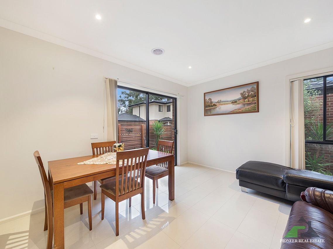 7/2-4 Edinburgh Drive, Beaconsfield VIC 3807, Image 2