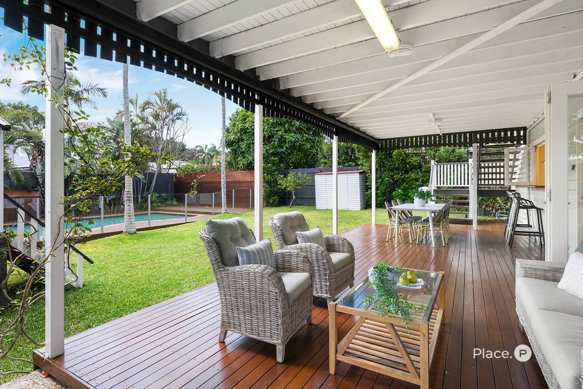 8 Thynne Avenue, NORMAN PARK QLD 4170 - Image 4