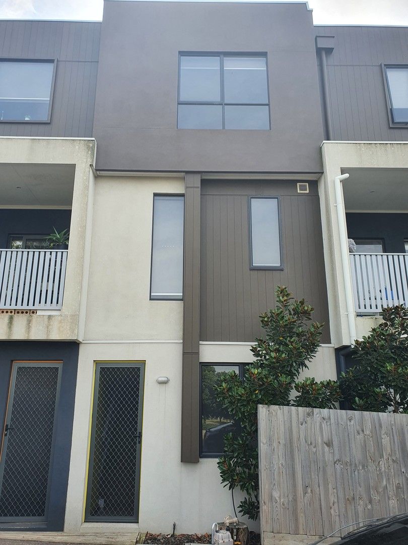 2 bedrooms Townhouse in 22/1-11 Troward Harvey Way CRAIGIEBURN VIC, 3064