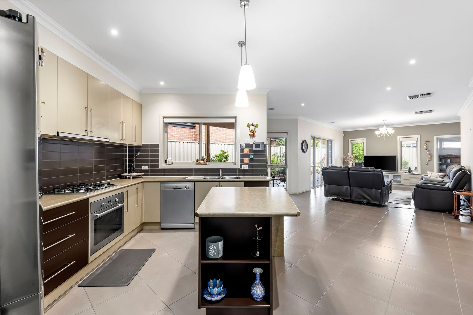 113 Waverley Street, Moonee Ponds VIC 3039, Image 2