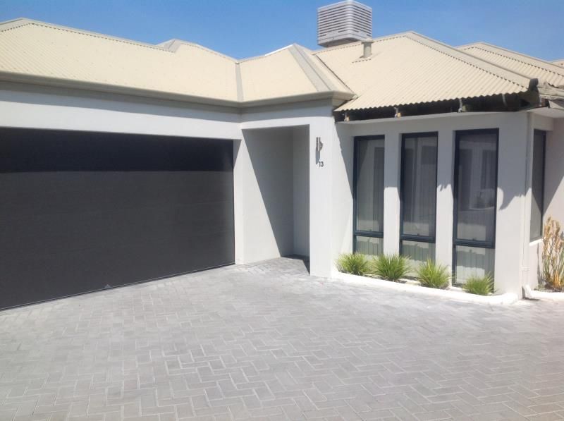 3 bedrooms Villa in Redstone Trail ELLENBROOK WA, 6069
