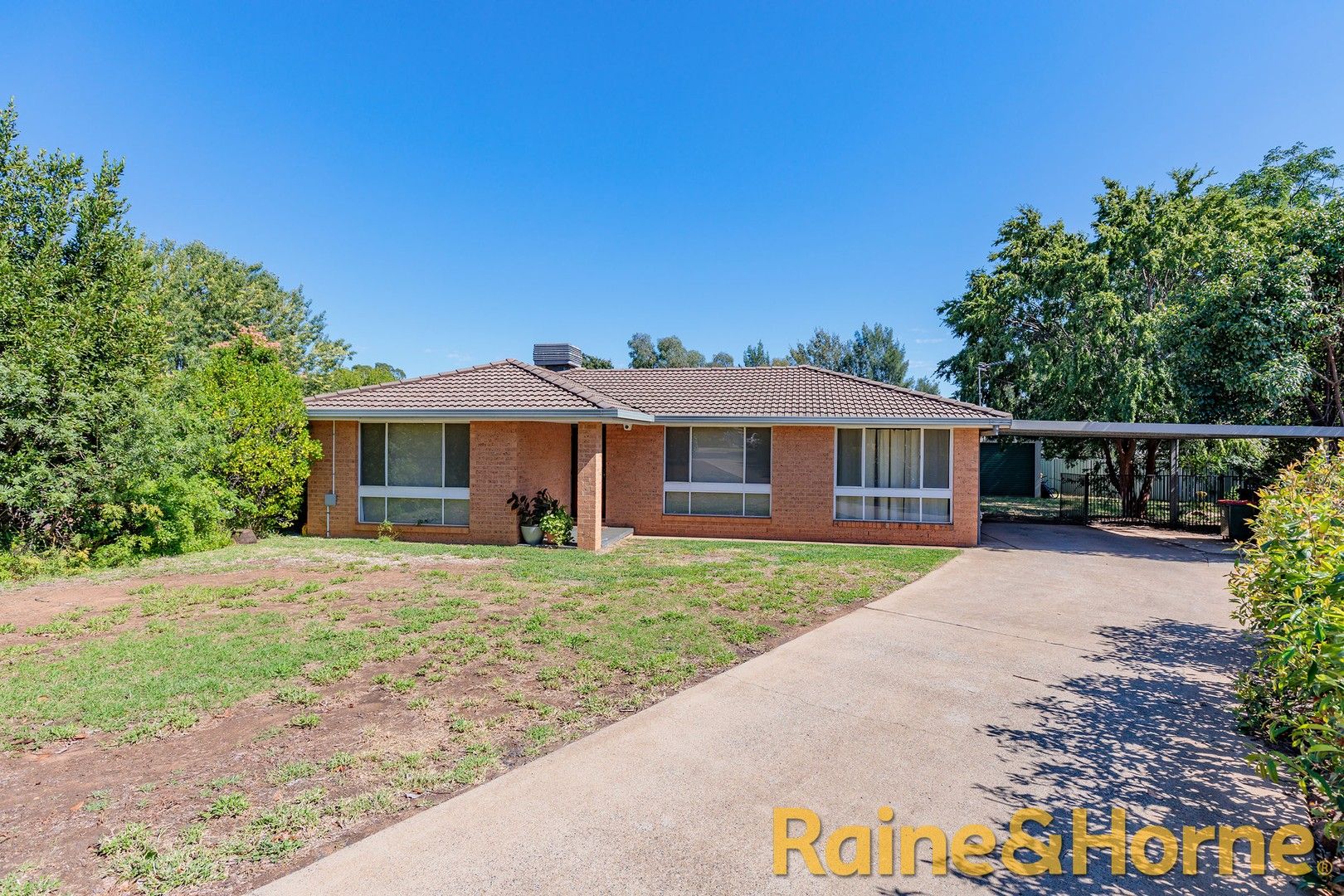 4 Maple Court, Dubbo NSW 2830, Image 0