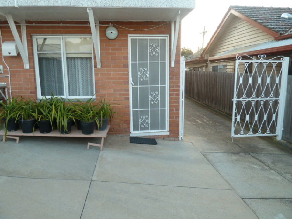 1 bedrooms Apartment / Unit / Flat in 1/2 Glenside Street AVONDALE HEIGHTS VIC, 3034