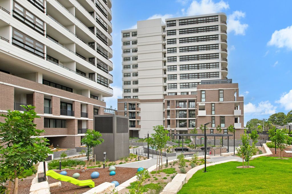 1 bedrooms Apartment / Unit / Flat in 1104/18 Garthowen Crescent CASTLE HILL NSW, 2154