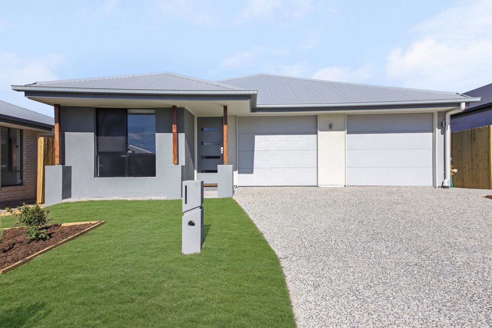 3 bedrooms Duplex in 1/5 Morris Place BURPENGARY EAST QLD, 4505