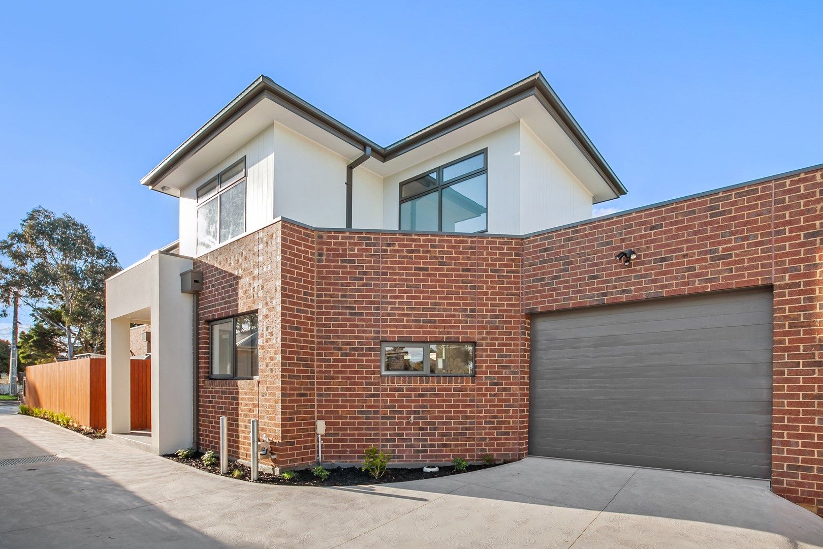 2/4 Clements Grove, Reservoir VIC 3073, Image 0