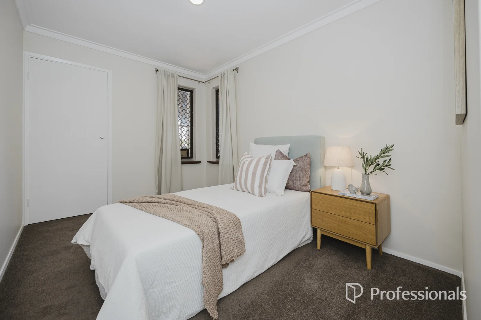 Additional image 25 of 45 Marangaroo Drive, Marangaroo WA 6064